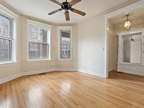 4th image of 1919 N Fairfield Ave APT 1