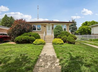 6512 102nd Pl, Chicago Ridge, IL 60415