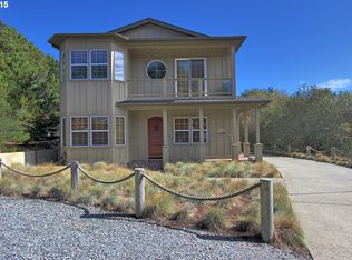 3197 Beach Loop, Bandon, OR 97411