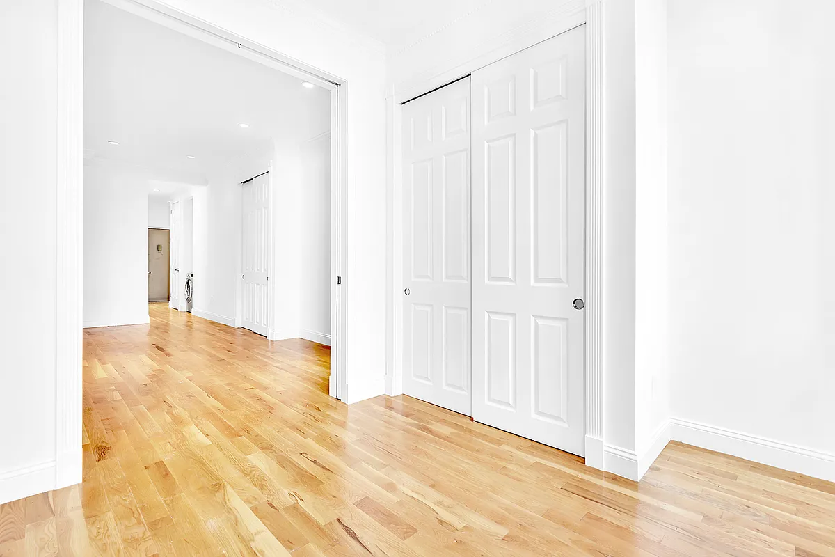 Building Photo - 420 E 66th St #2A