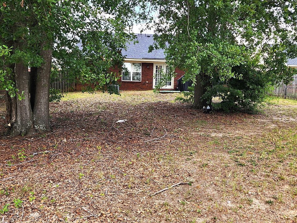 2nd image of 2806 Wyndham Dr