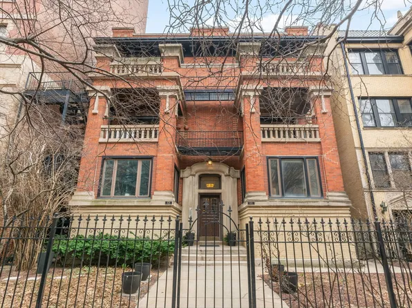 629 W Sheridan Rd #1D, Chicago, IL 60613