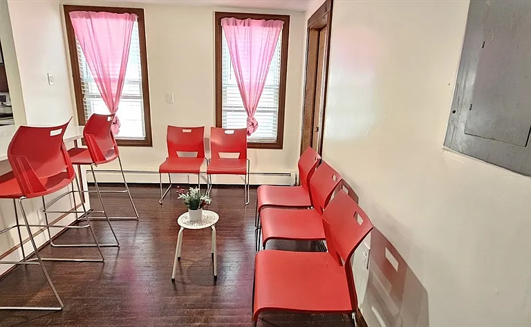 21 Central St #2 — Photo 7
