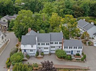 30 Pleasant St #30, Wellesley, MA 02482