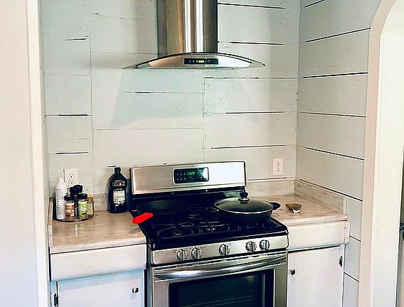 3rd image of 5113 Lindsay St