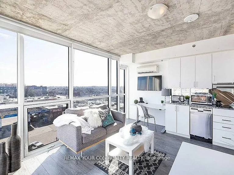 1900 Simcoe St N #532 — Photo 3