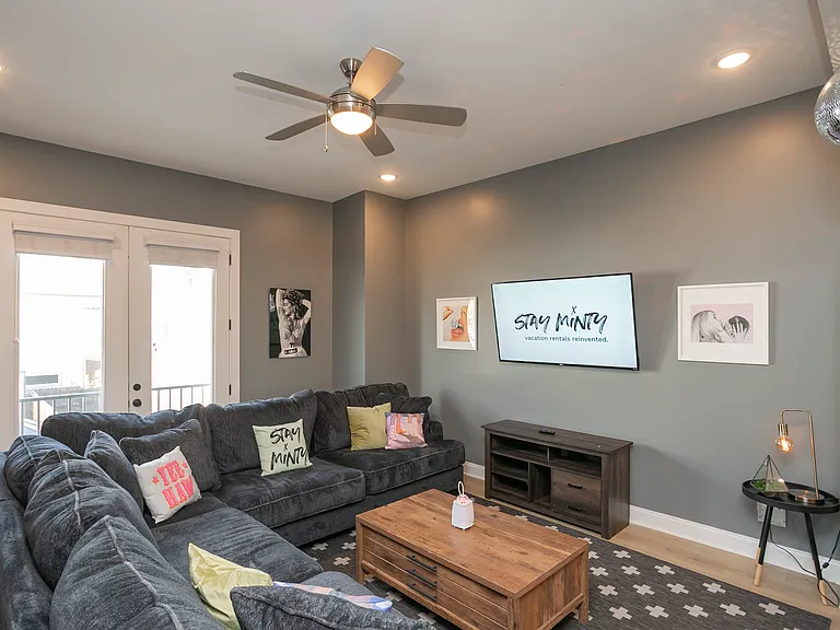 1737 Pecan St #3 — Photo 51