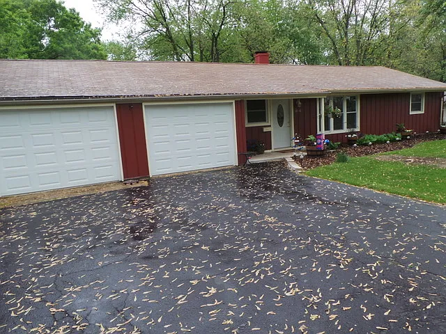 18110 Baker Ave photo 1
