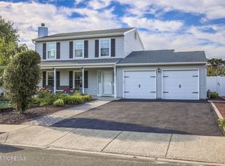 26 Snowdrift Ln, Howell, NJ 07731