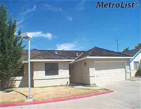 1st image of 723 E Century Pl