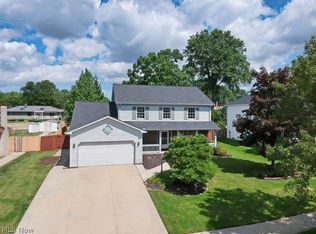 2975 Vincent Dr, Seven Hills, OH 44131