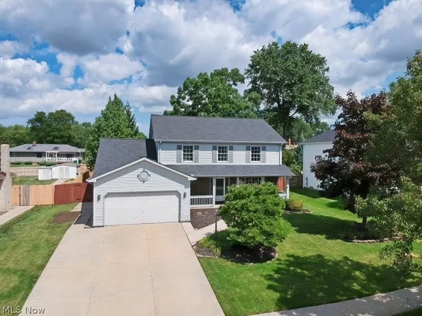 2975 Vincent Dr, Seven Hills, OH 44131