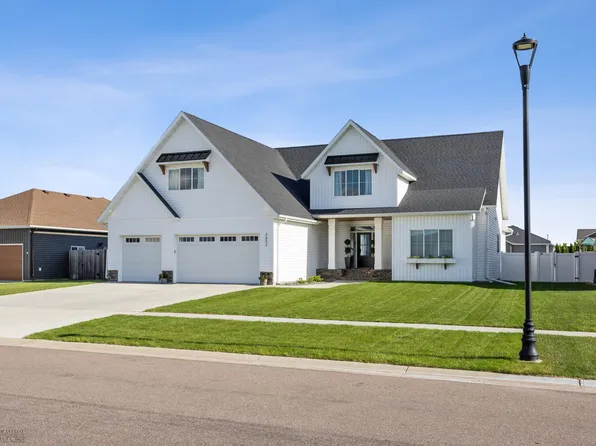 2652 70th Ave S, Fargo, ND 58104