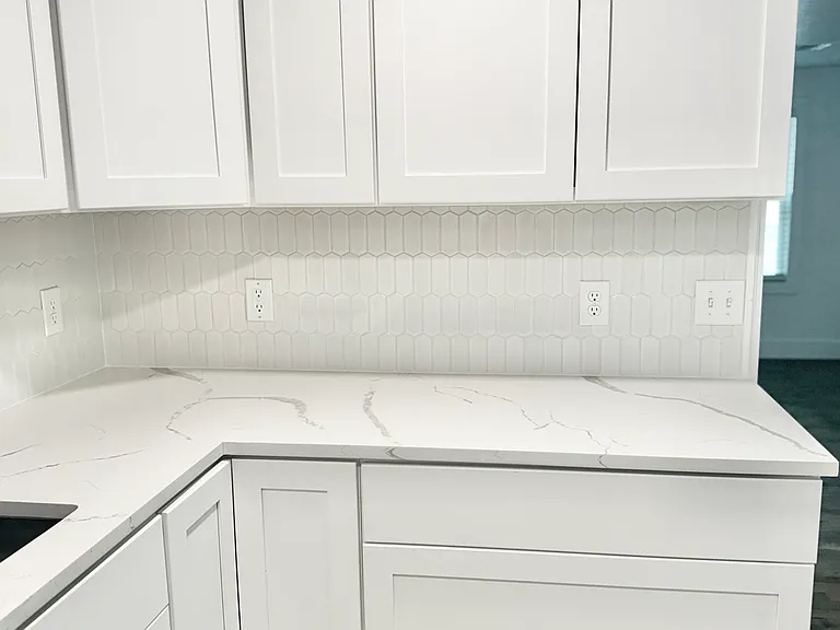 721 E Brooks St — Photo 10
