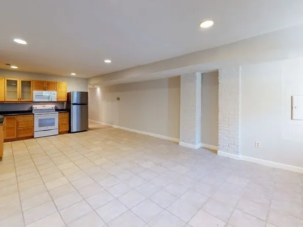 2825 13th St NW #B, Washington, DC 20009
