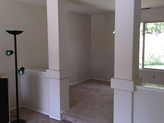 3rd image of 1456 Oak Grove Dr