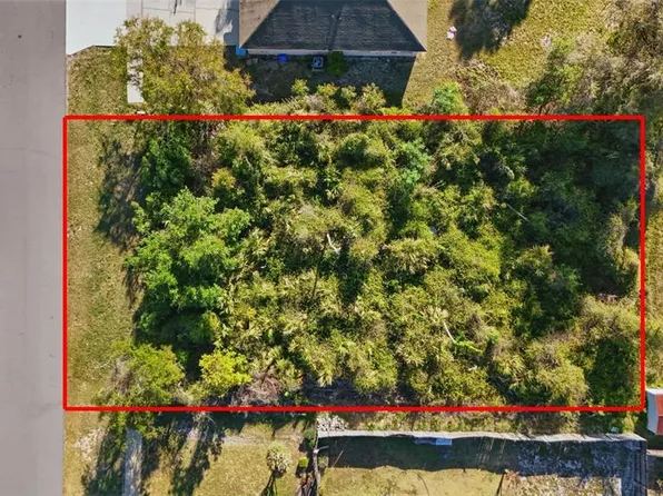 3155 Pigeon Cove St #32, Deltona, FL 32738