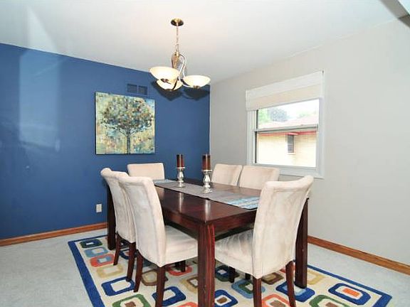 5th image of 9026 W Grantosa Dr