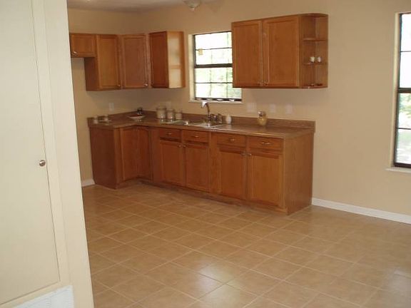 Kitchen sink, new tile
