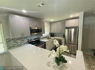 3930 Crystal Lake Dr APT 101, Pompano Beach, FL 33064