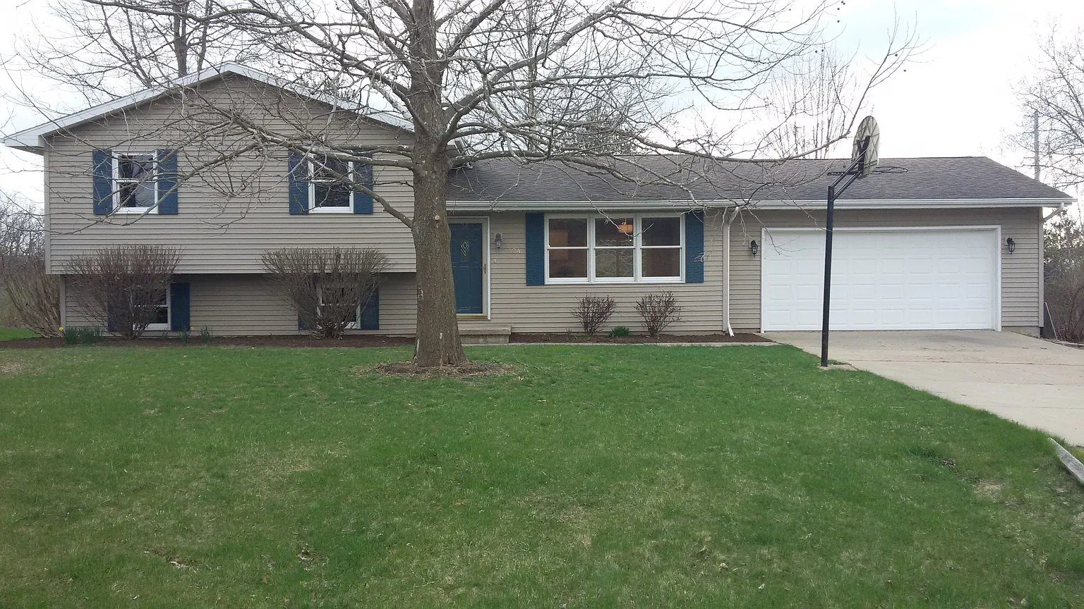 104 Westminster Dr photo 1