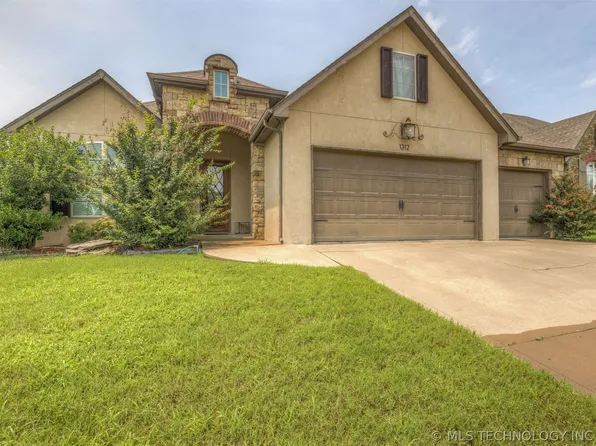 1312 S Desert Palm Ln, Broken Arrow, OK 74012