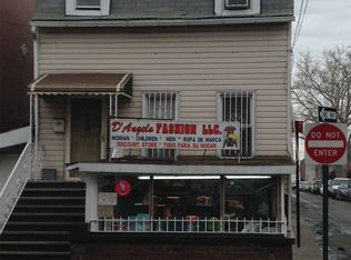 10121 39th Ave, Corona, NY 11368