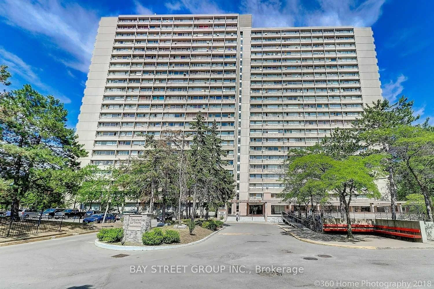 3 bed, $2,800 — Photo 2