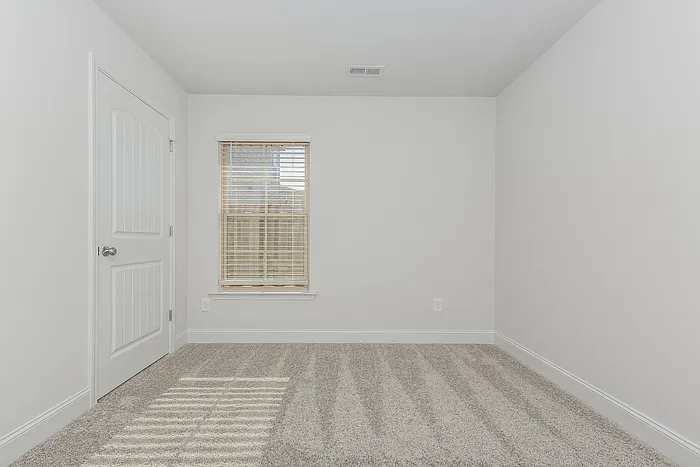 236 Bermuda Lakes Dr — Photo 6