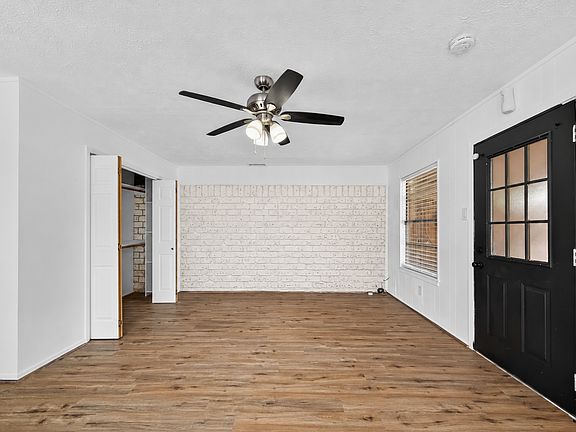 2nd image of 9858 Sageaspen Ln