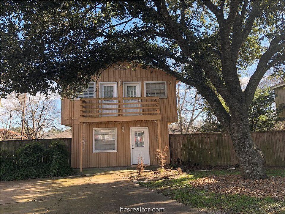 1st image of 704 Chalet Ct