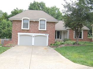 10239 Glennwood St, Overland Park, KS 66212