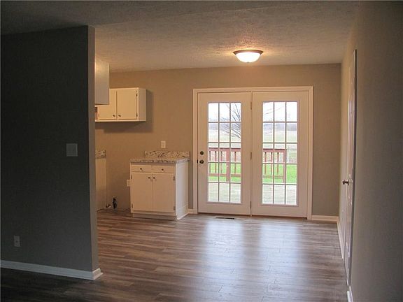 4th image of 2020 Danbury Dr
