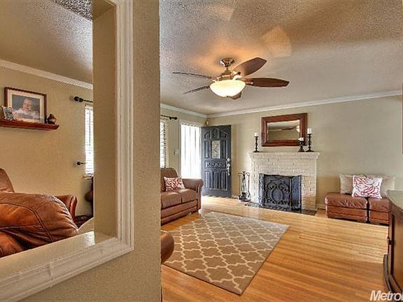 5th image of 8491 Wade Ct