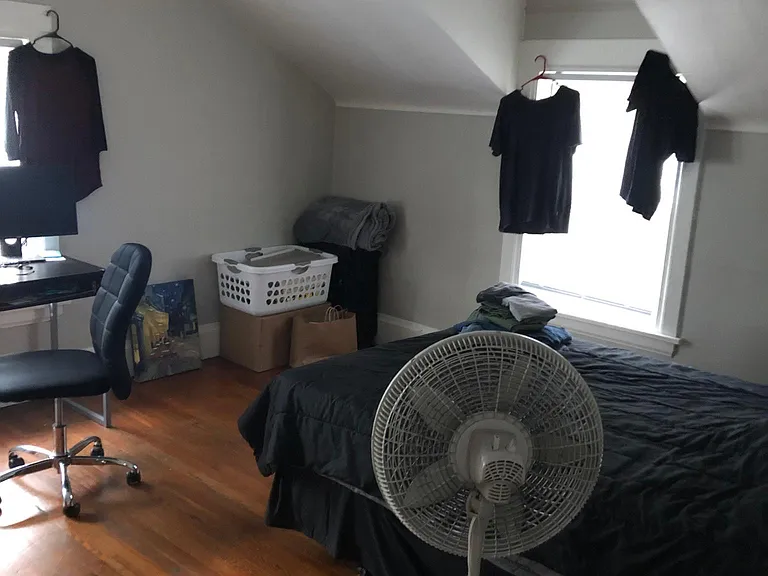 401 W Green St — Photo 21