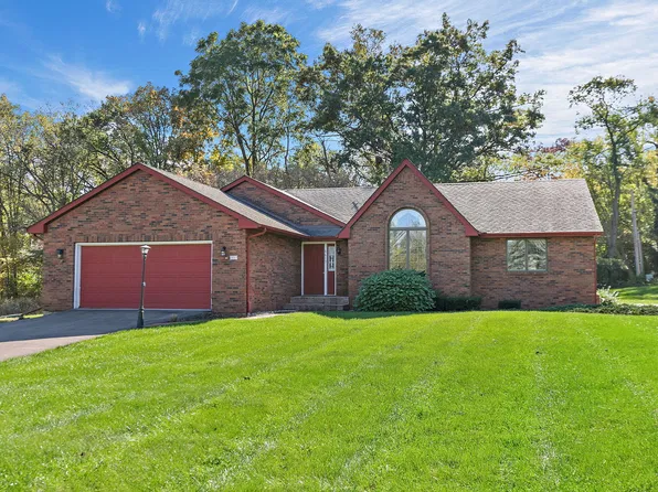 8613 Burton Rd, Wonder Lake, IL 60097