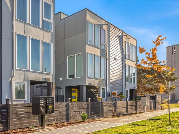 9464 20th Avenue SW, Seattle, WA 98106