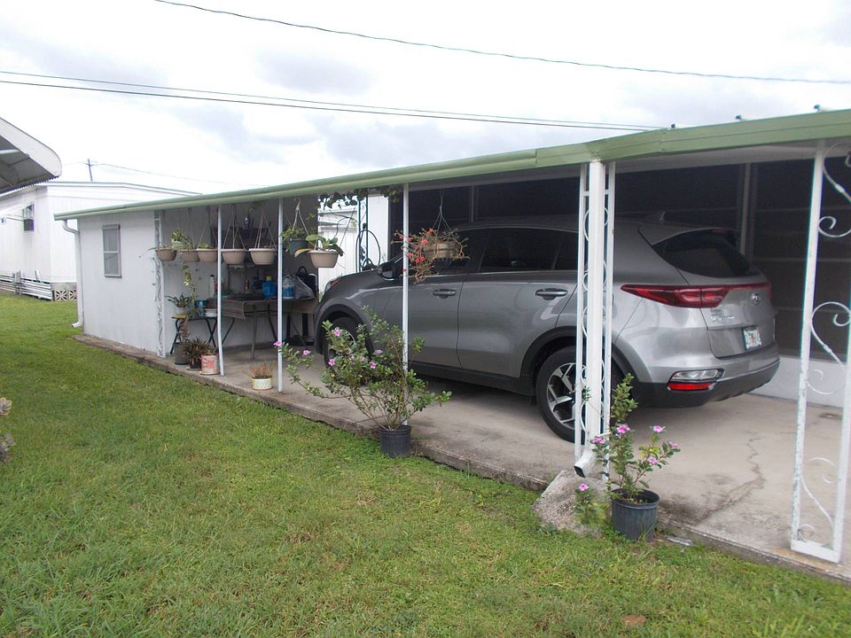 1st image of 572 Falcon Ave