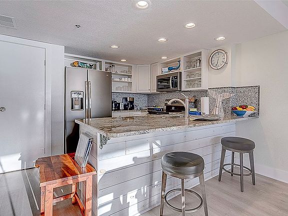 2nd image of 19440 Gulf Blvd #407