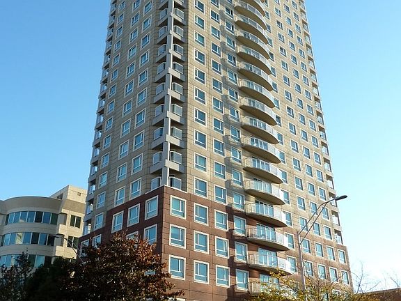5th image of 121 Vine St Unit 1101
