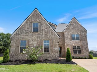 8062 Old Addison Dr, Olive Branch, MS 38654