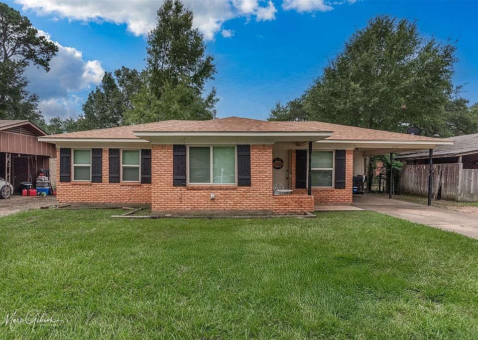 1st image of 654 Pickwick Pl