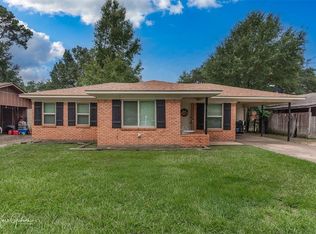 654 Pickwick Pl, Shreveport, LA 71108