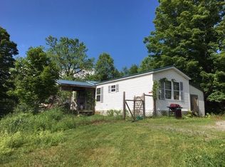 49 Center Rd, Proctorsville, VT 05153
