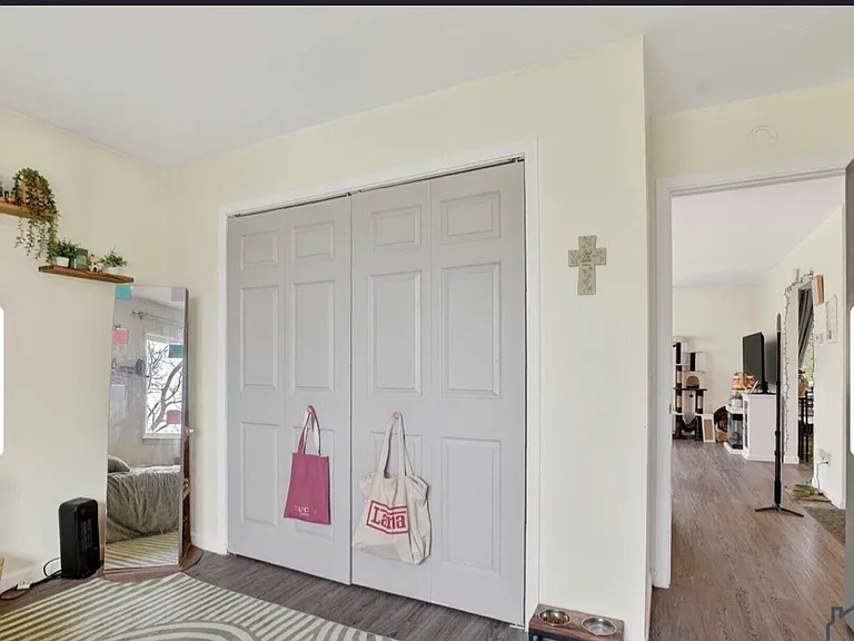 1551 Mount Vernon Ave — Photo 6