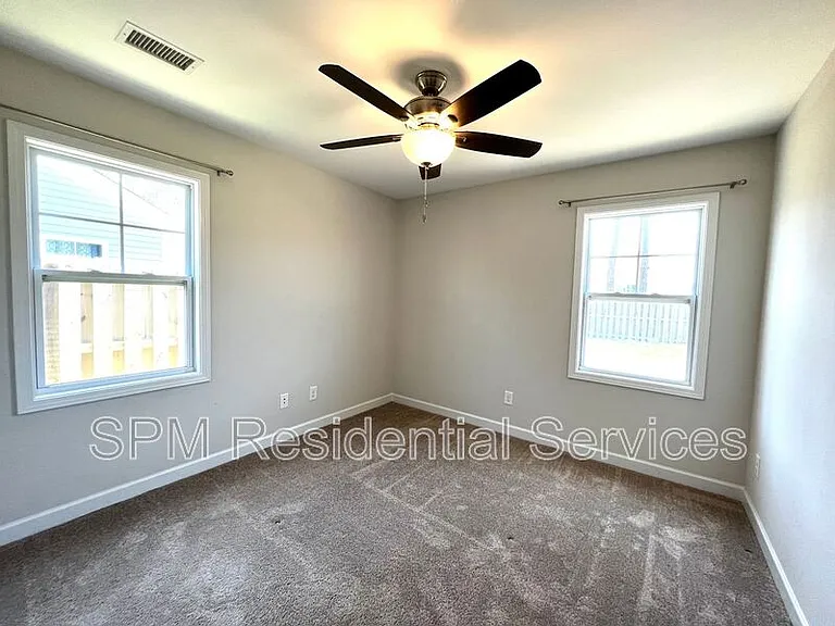 4019 Ironstone Ct — Photo 13