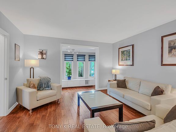4th image of 111 Eastwood Ave
