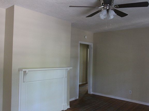 2nd image of 1402 6th Ave