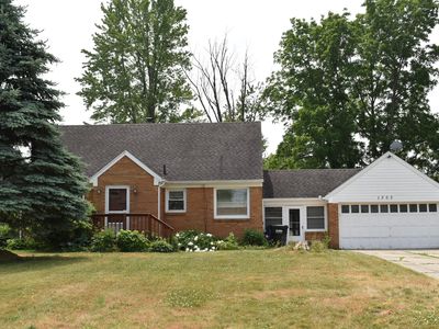 1502 48th St SE, Kentwood, MI, 49508