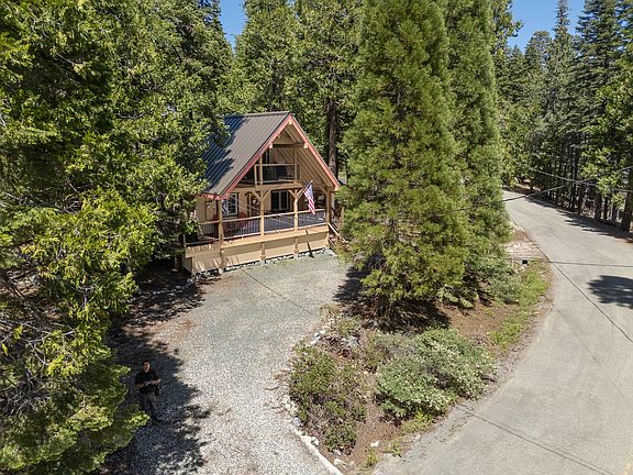 5th image of 273 Tamarack Way